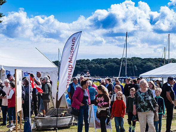 Klik på billedet og læs mere